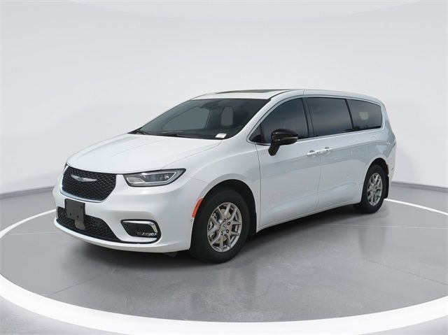 New 2025 Chrysler Pacifica