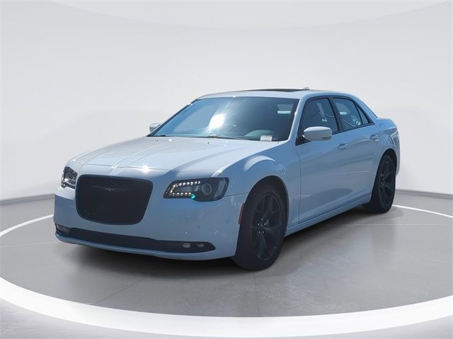 Used 2023 Chrysler 300