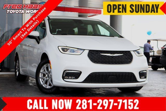 Used 2023 Chrysler Pacifica