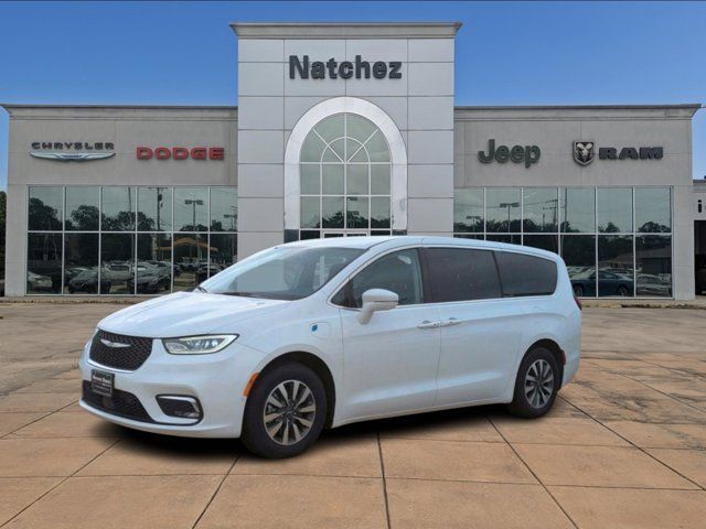 Used 2022 Chrysler Pacifica