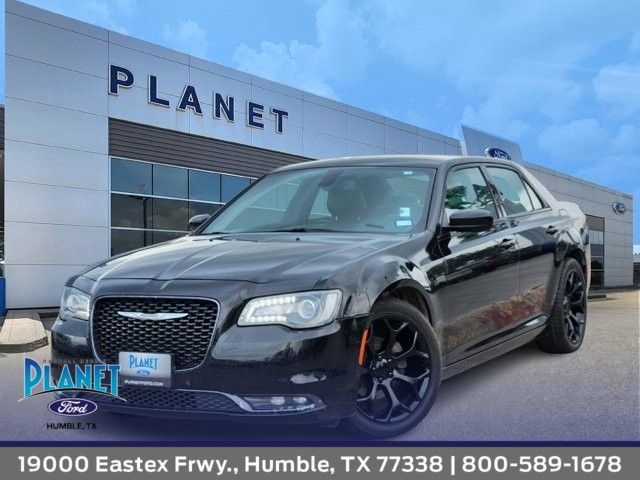 Used 2019 Chrysler 300