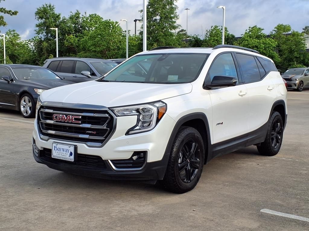 Used 2024 GMC Terrain