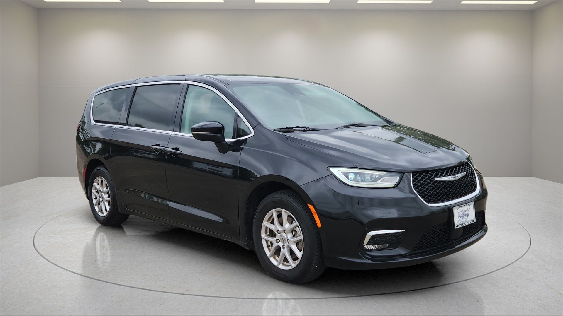 Used 2023 Chrysler Pacifica