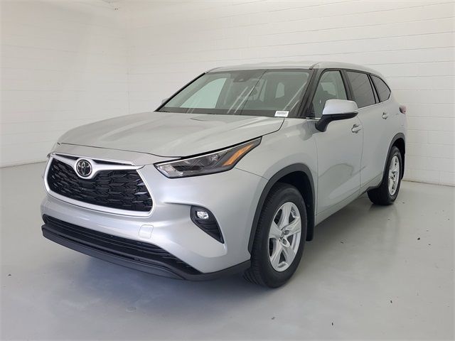 Used 2024 Toyota Highlander