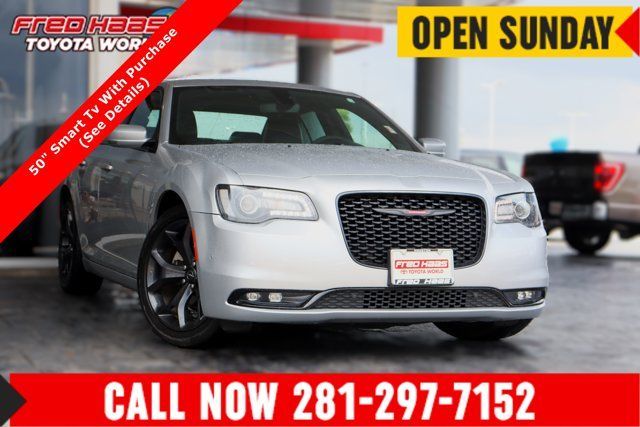 Used 2023 Chrysler 300