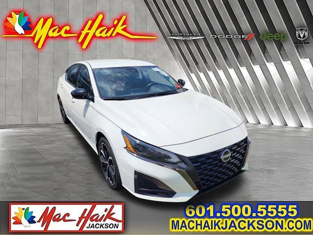 Used 2023 Nissan Altima