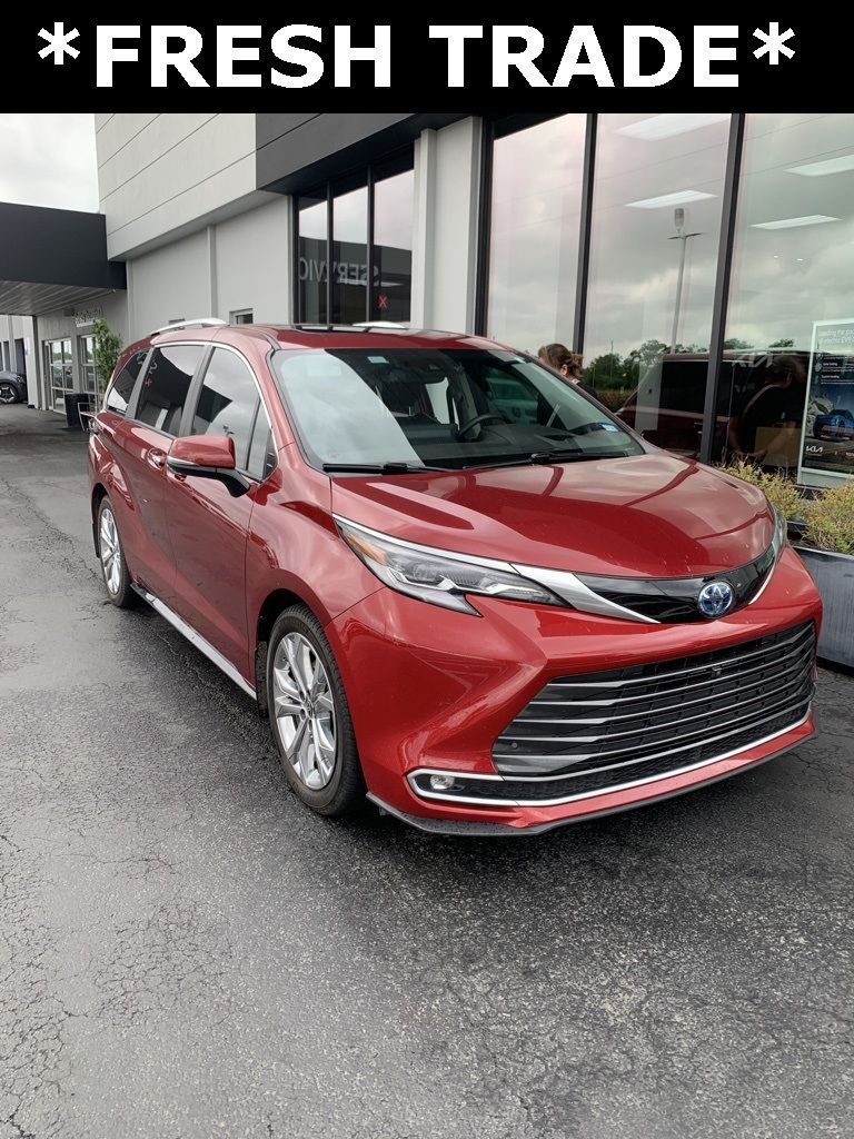 Used 2022 Toyota Sienna