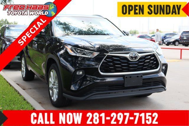 Used 2021 Toyota Highlander