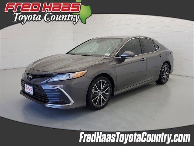 Used 2021 Toyota Camry