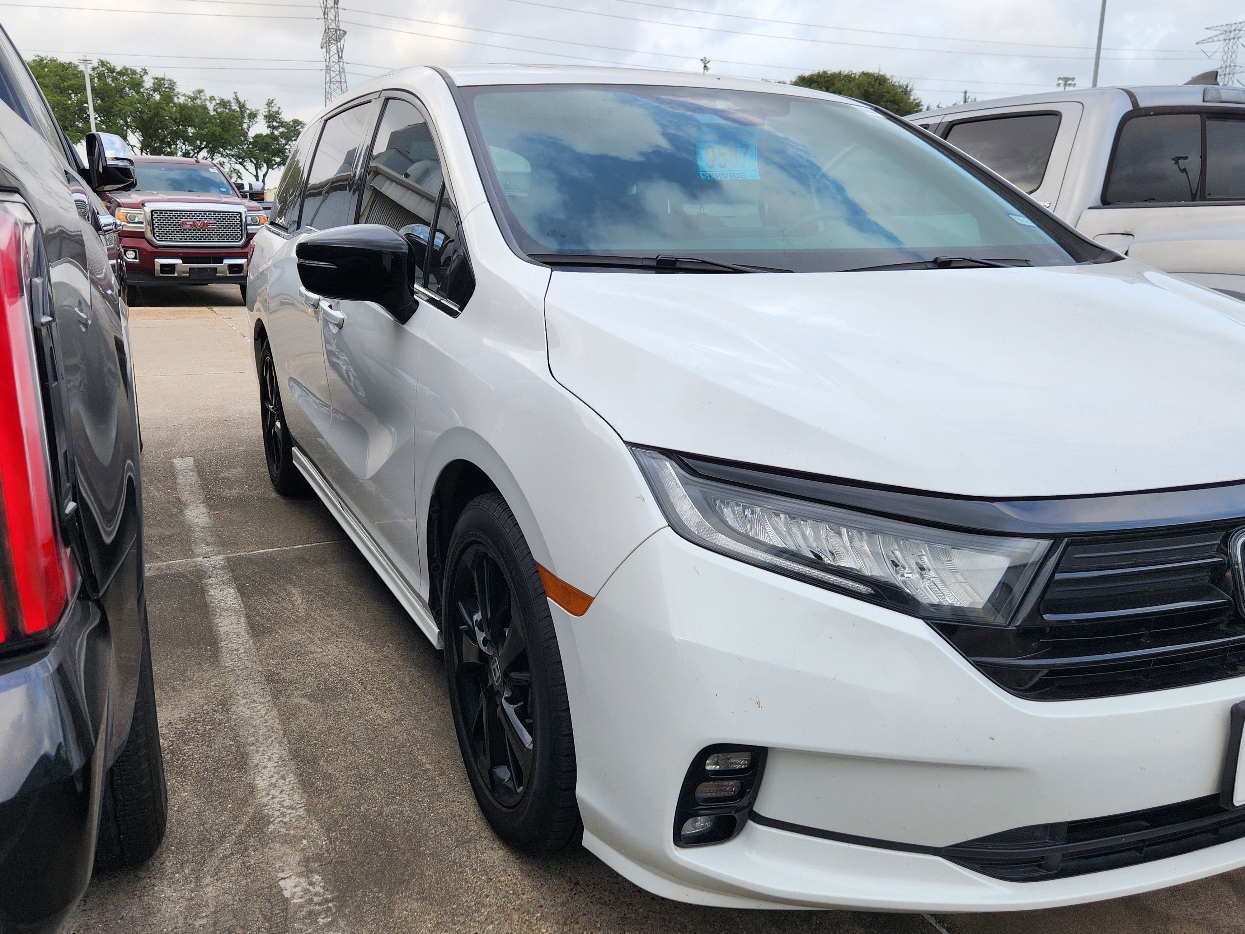 Used 2023 Honda Odyssey