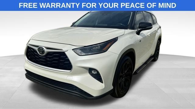 Used 2021 Toyota Highlander