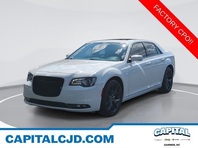 Used 2023 Chrysler 300