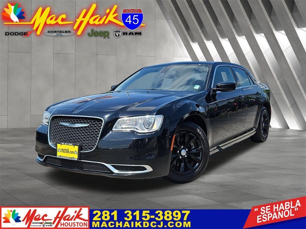 Used 2023 Chrysler 300