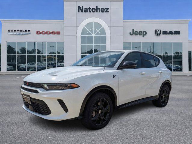 Used 2024 Dodge Hornet