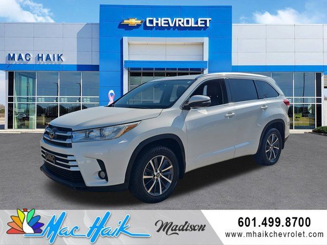 Used 2017 Toyota Highlander