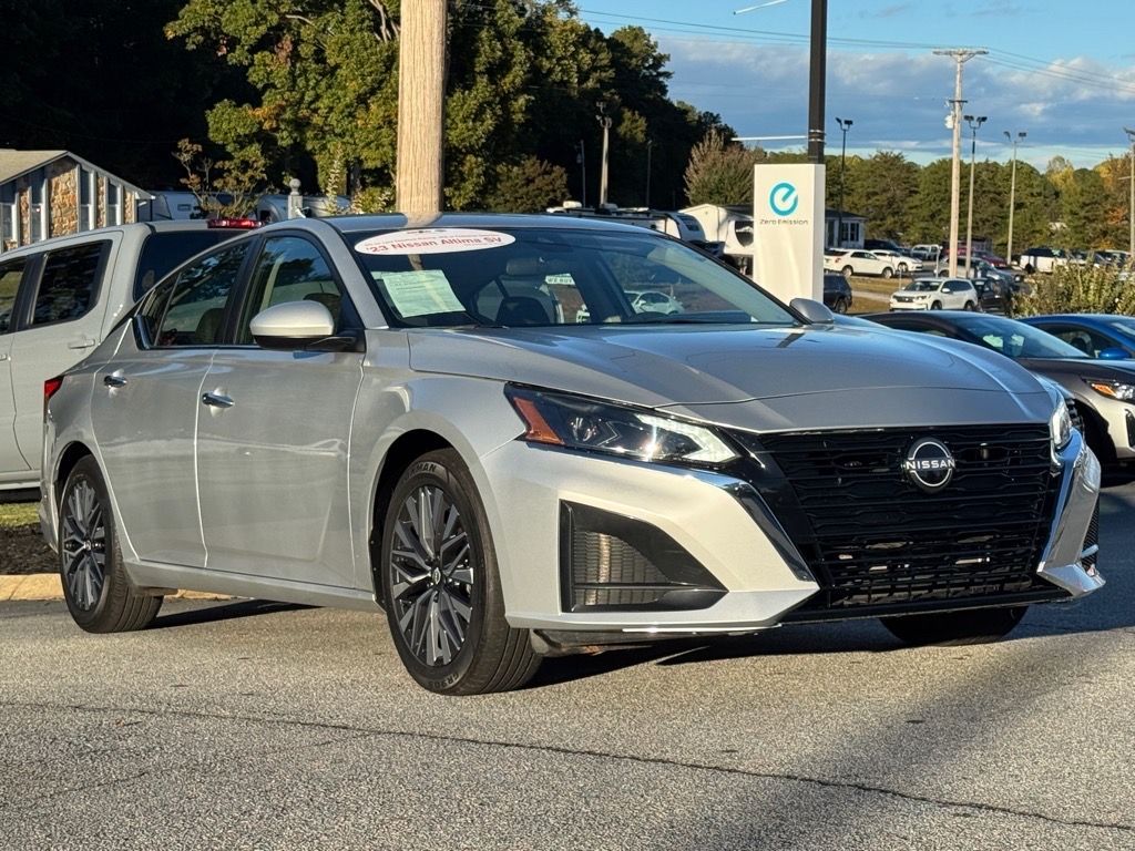 Used 2023 Nissan Altima