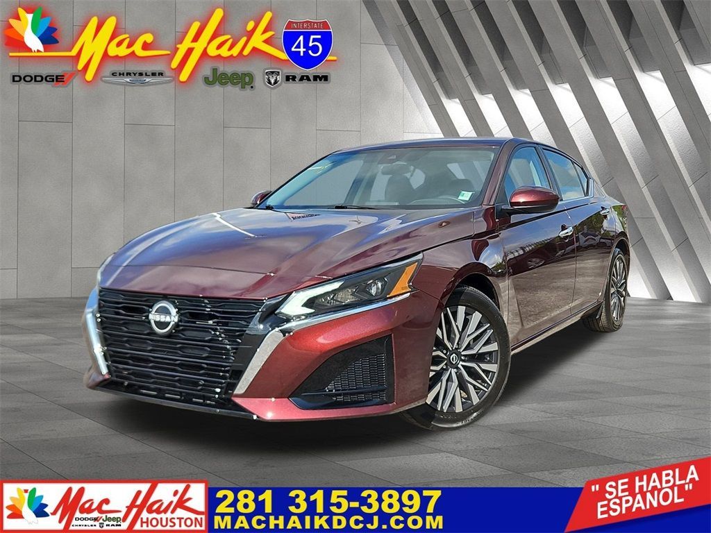 Used 2023 Nissan Altima