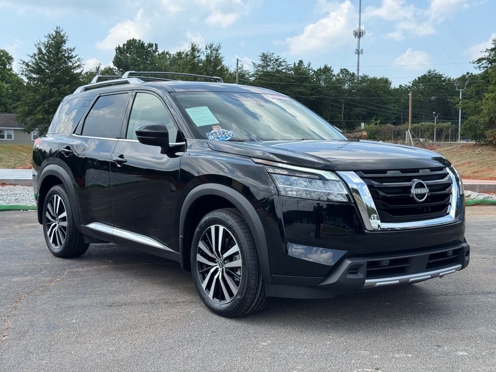 Used 2024 Nissan Pathfinder