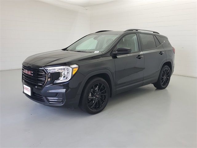 Used 2024 GMC Terrain