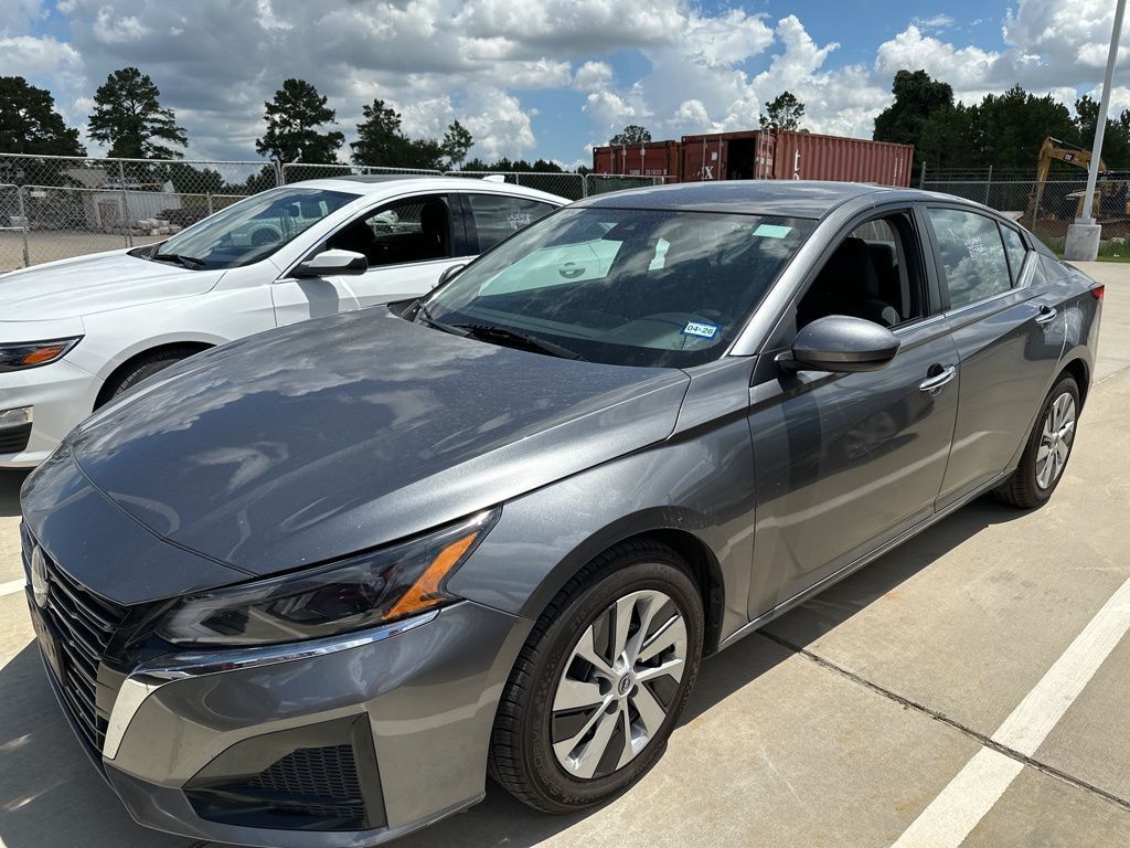 Used 2023 Nissan Altima