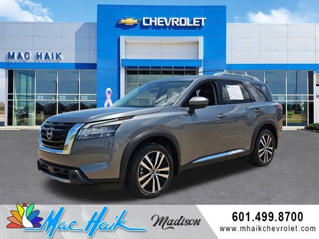 Used 2024 Nissan Pathfinder