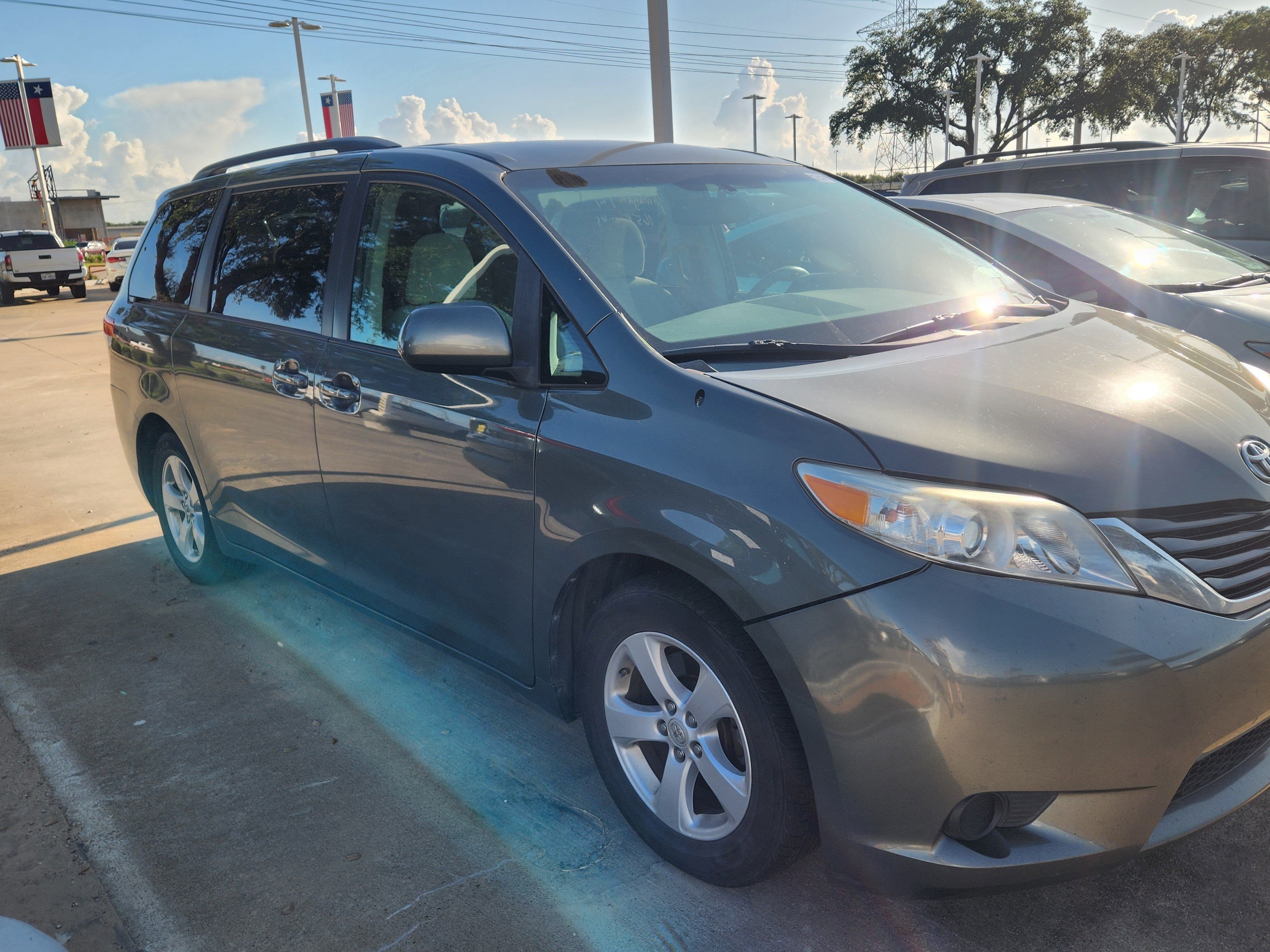 Used 2014 Toyota Sienna