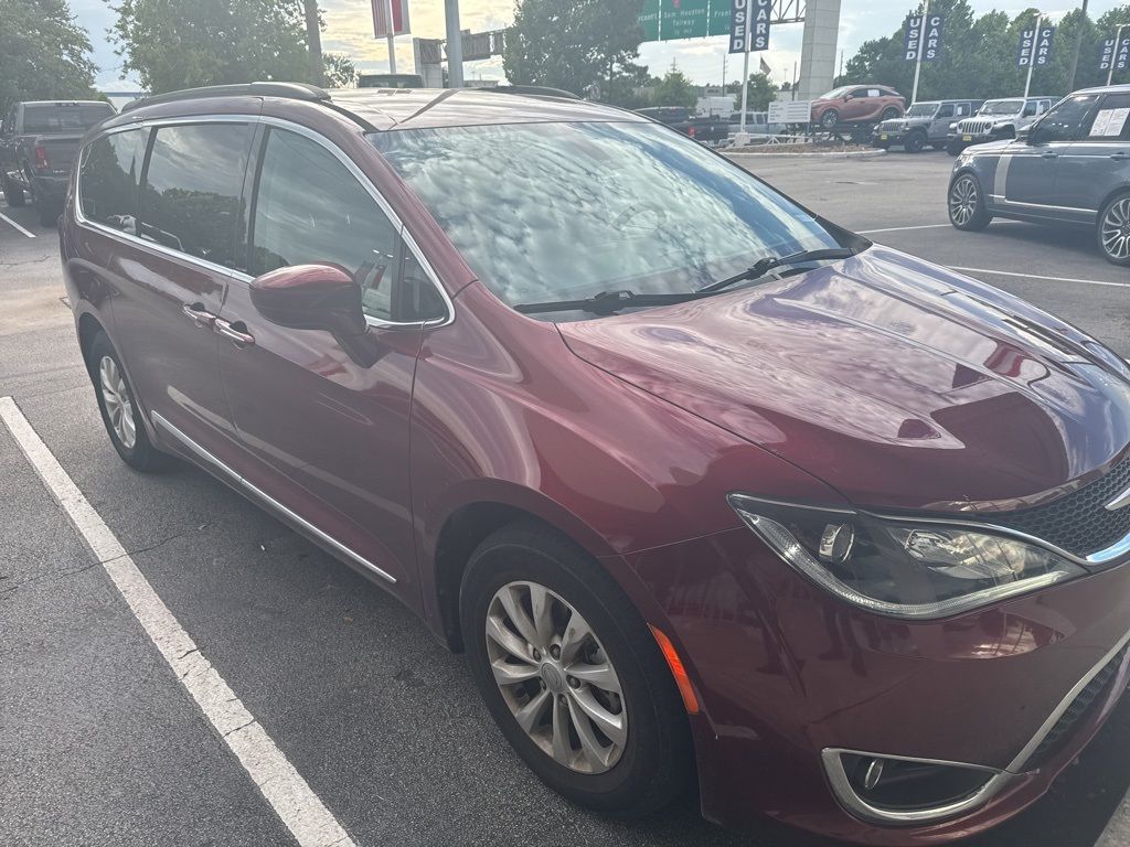 Used 2017 Chrysler Pacifica