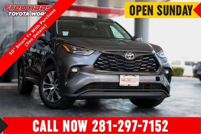 Used 2023 Toyota Highlander