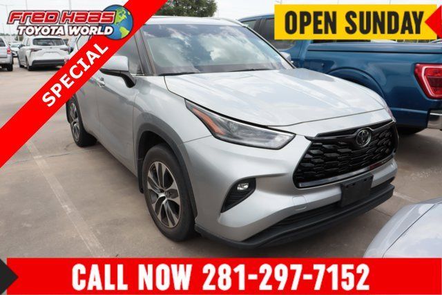 Used 2021 Toyota Highlander