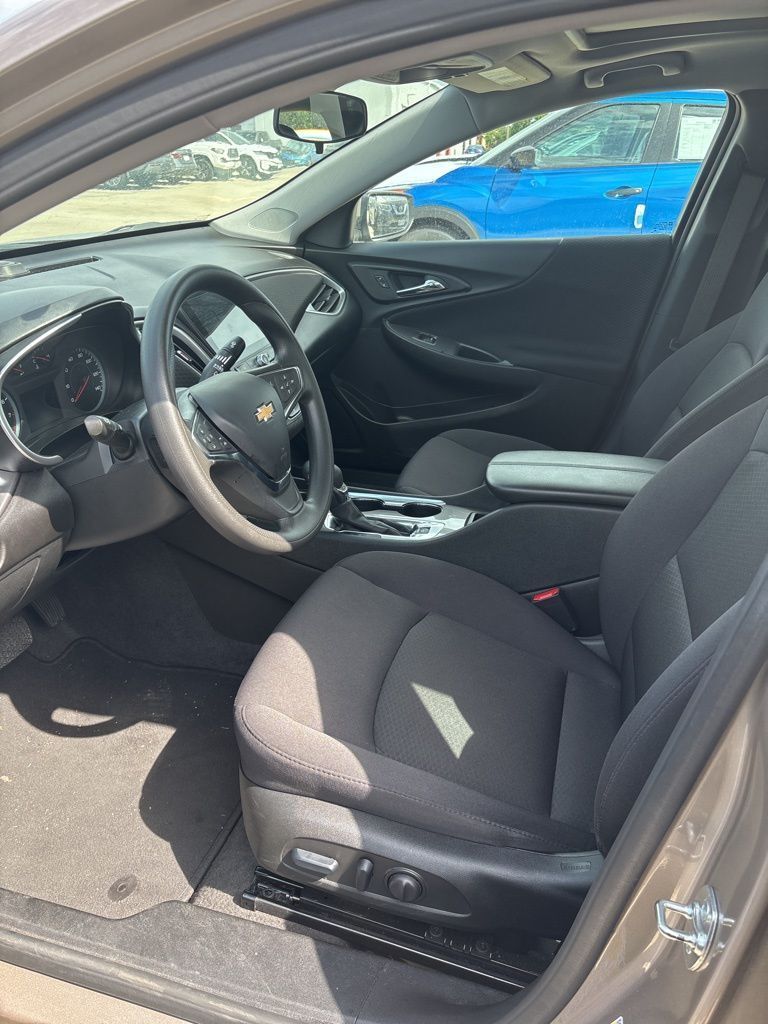 Used 2024 Chevrolet Malibu