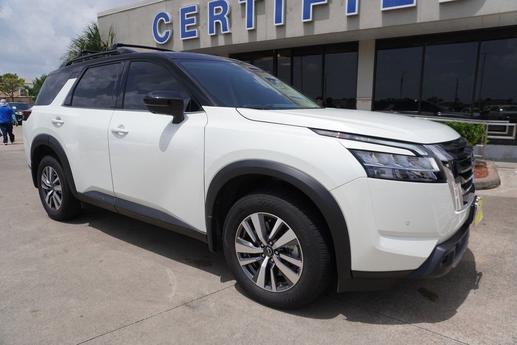 Used 2024 Nissan Pathfinder
