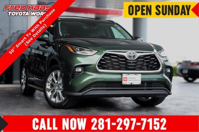 Used 2023 Toyota Highlander