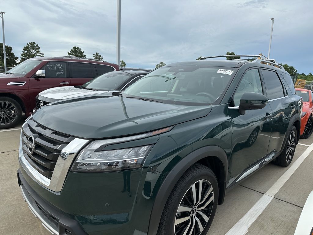 Used 2024 Nissan Pathfinder