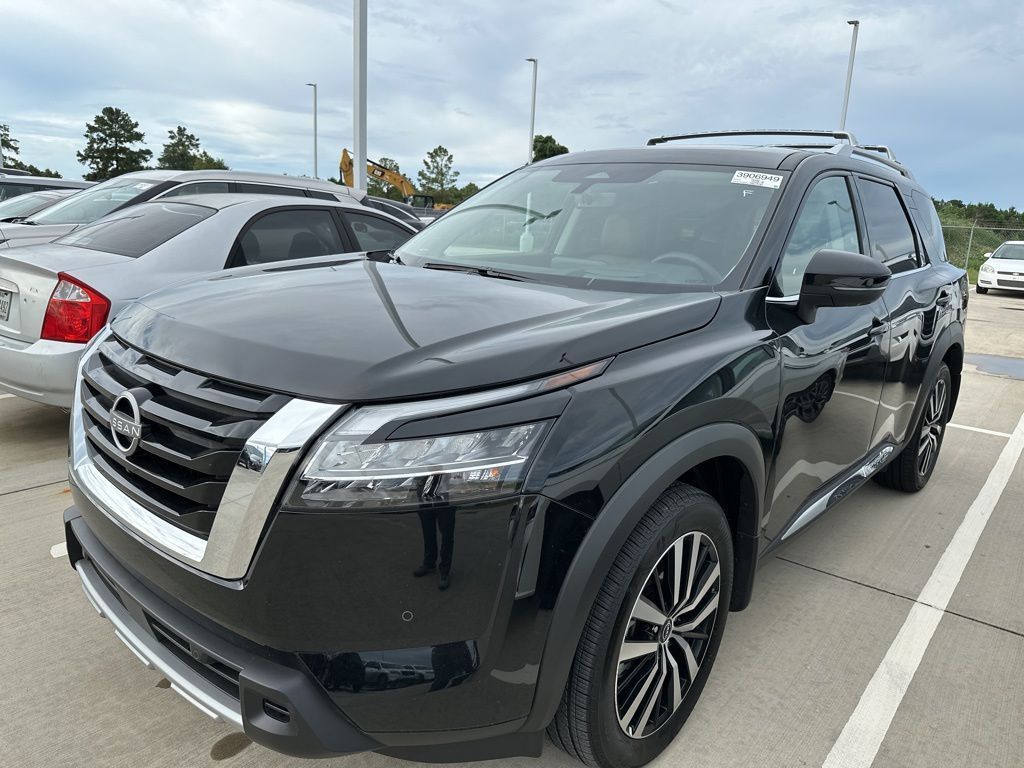 Used 2024 Nissan Pathfinder