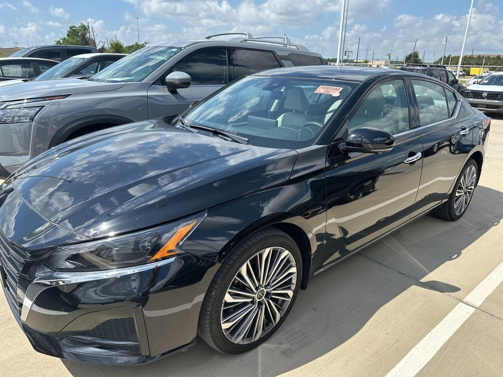 Used 2024 Nissan Altima
