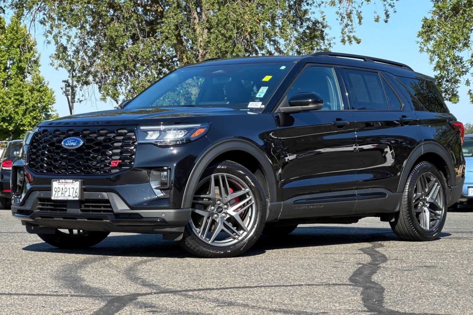 Used 2025 Ford Explorer