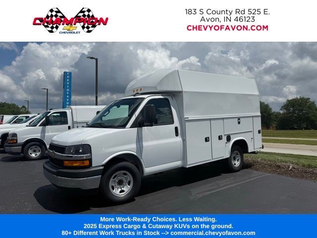 New 2025 Chevrolet Express 3500