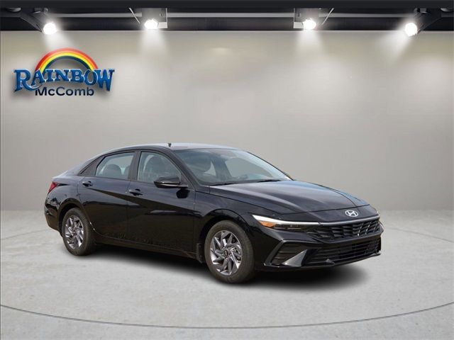 Used 2024 Hyundai Elantra