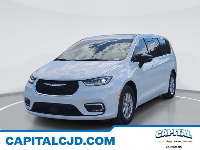 New 2025 Chrysler Pacifica