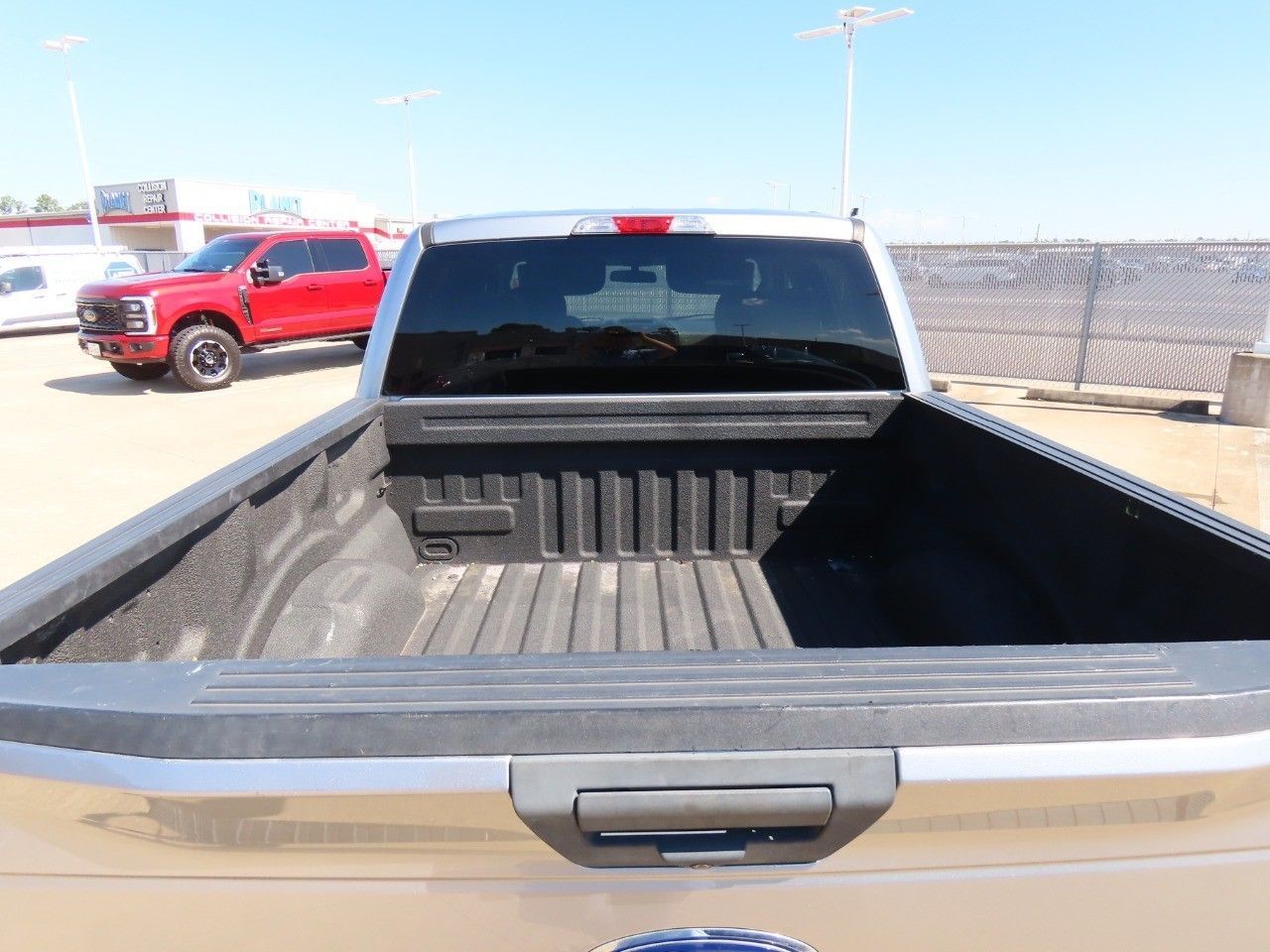2017 Ford F-150 Lariat photo 11