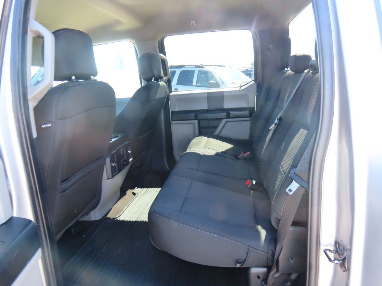 2017 Ford F-150 Lariat photo 15