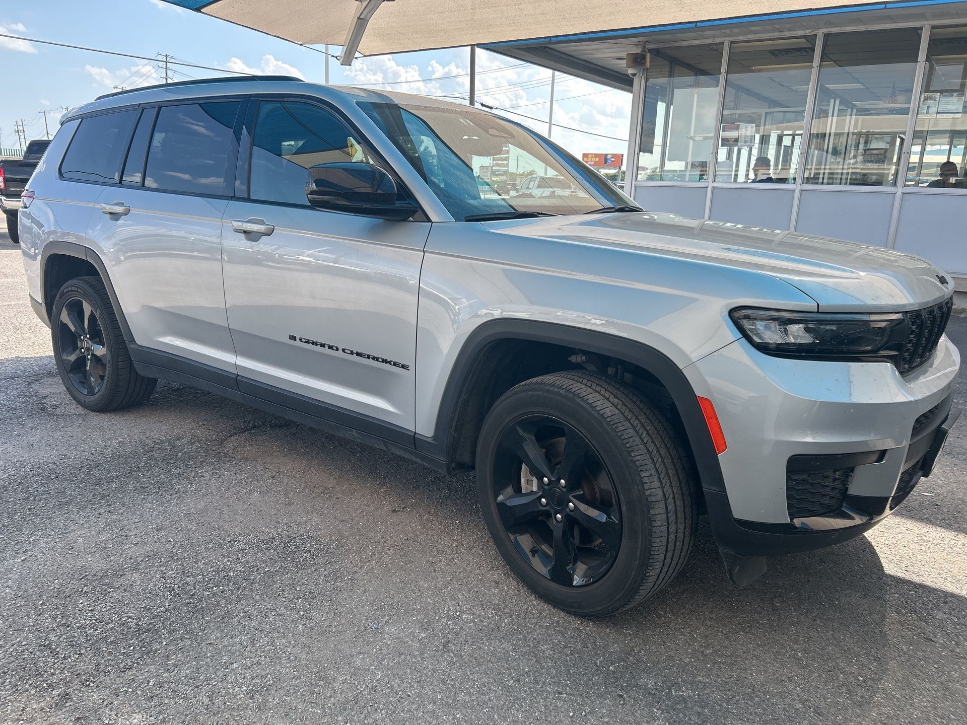 Used 2023 Jeep Grand Cherokee L