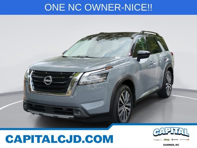 Used 2022 Nissan Pathfinder