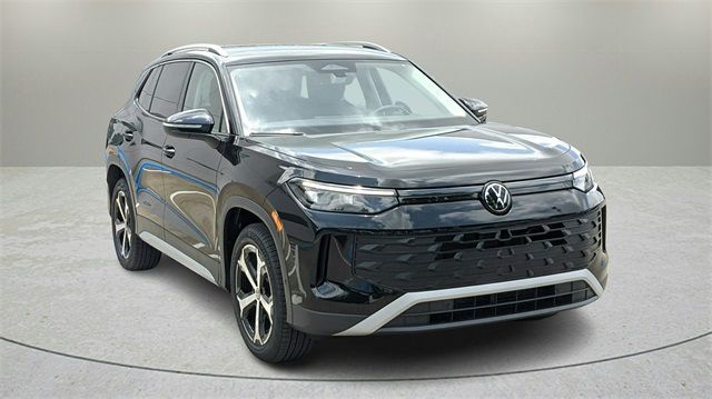 Used 2025 Volkswagen Tiguan