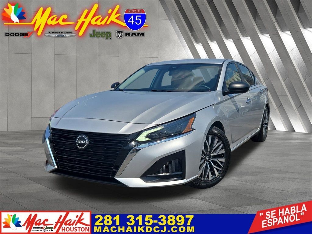 Used 2024 Nissan Altima