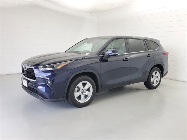 Used 2023 Toyota Highlander