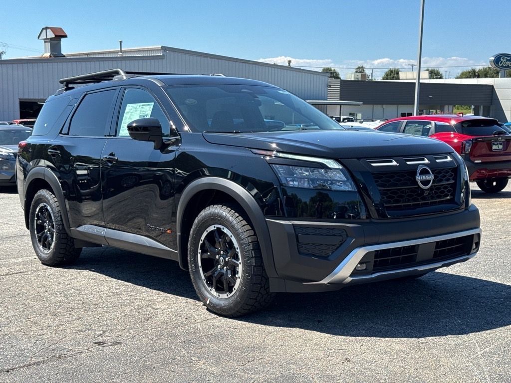 New 2025 Nissan Pathfinder