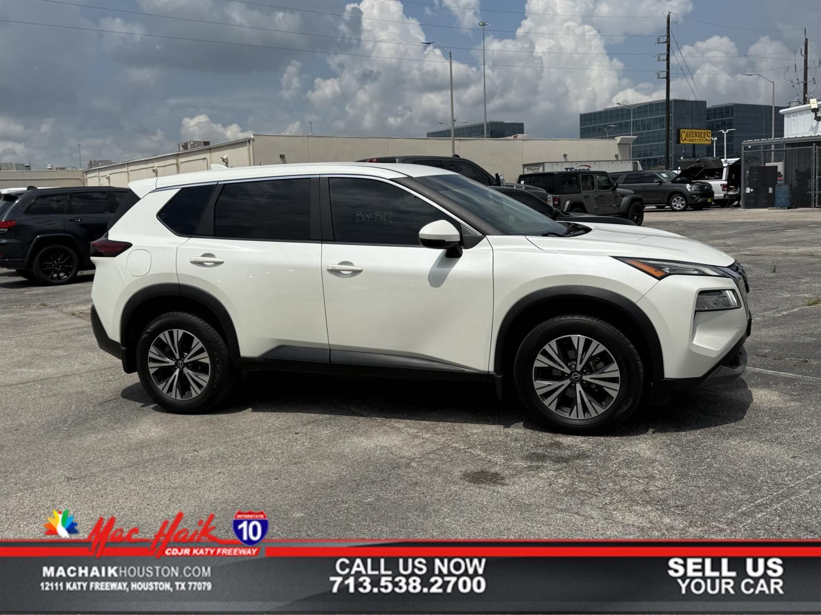 Used 2023 Nissan ROUGE