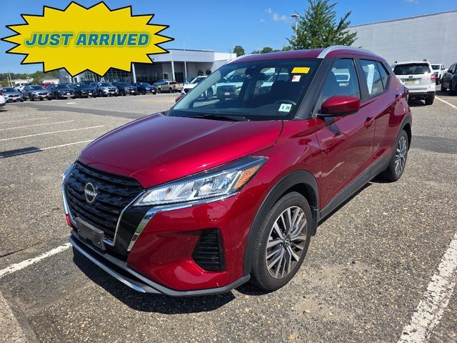 Used 2023 Nissan Kicks
