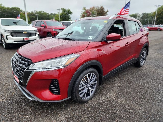 Used 2023 Nissan Kicks